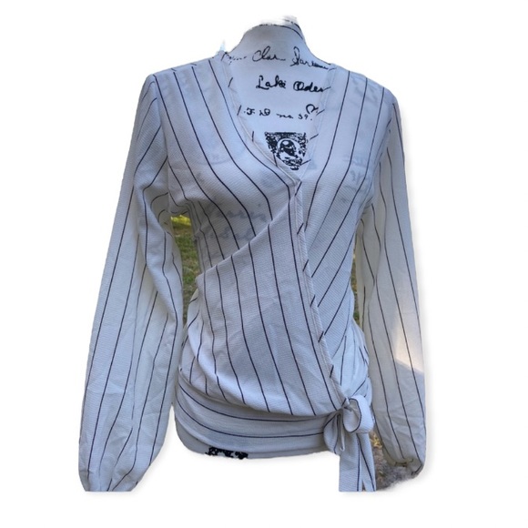 Free Kisses Tops - Free Kisses Women white Long Sleeve Blouse